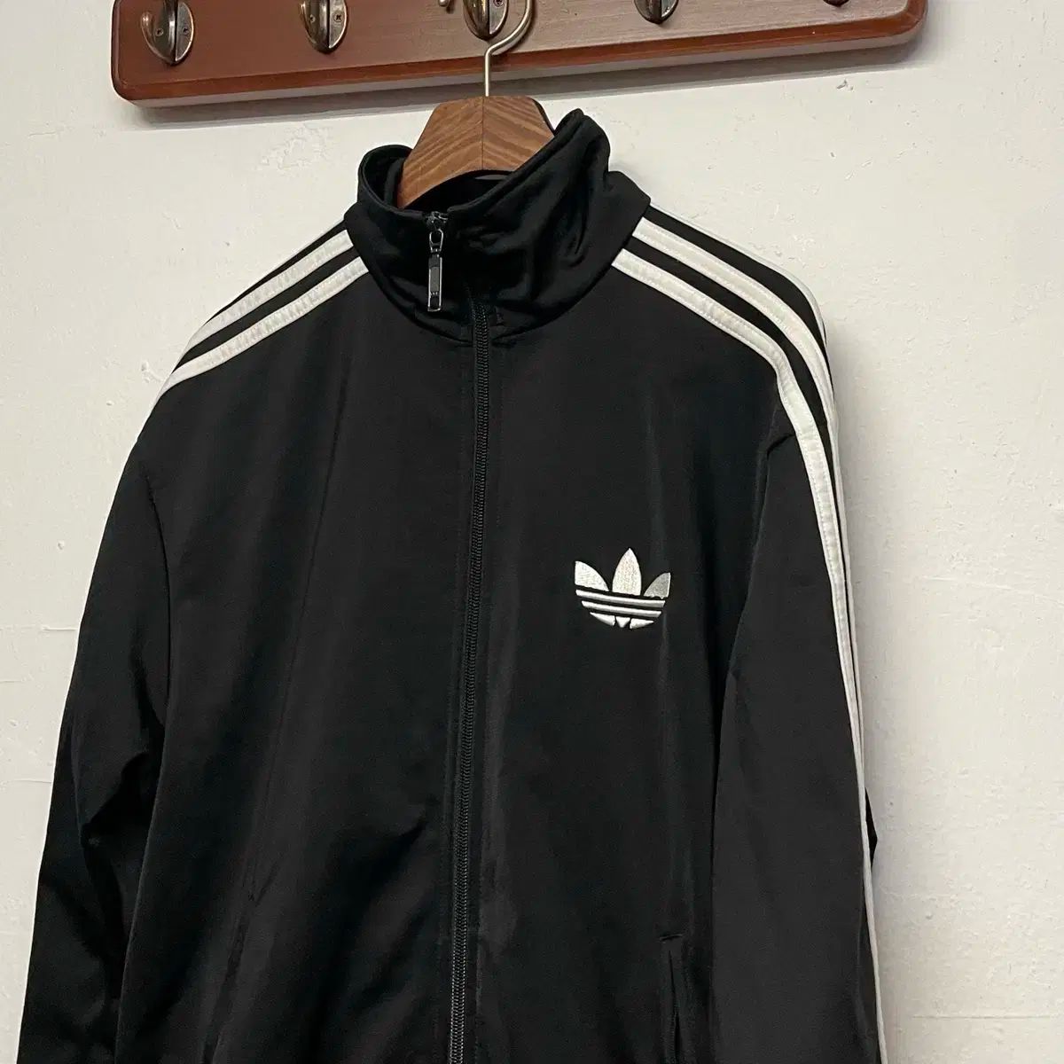 アディダス ファイヤーバード ブラック ジャージ ジャケット
