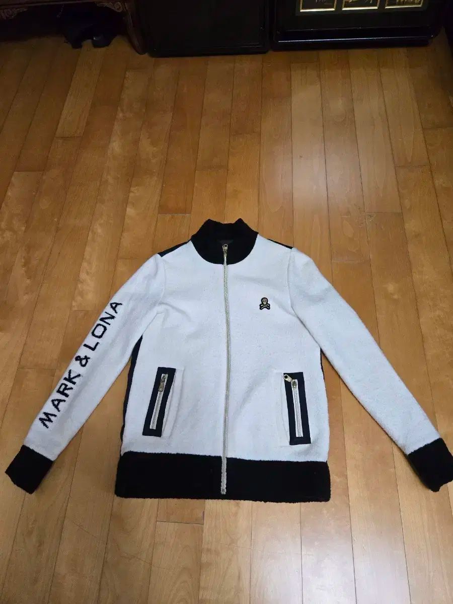 MARK - LONA マークアンドロナ 防風ジャケット