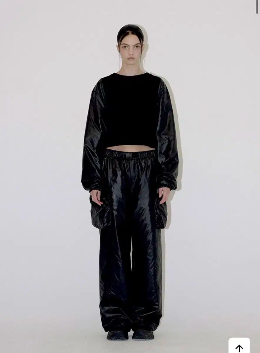 DIAGONAL リーサイクル ポリ ダウンパンツ ブラック