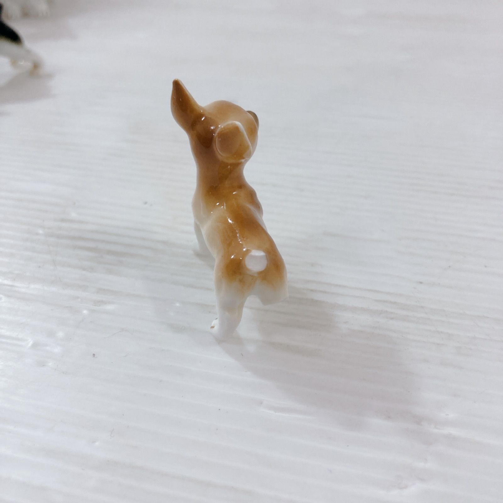  Bone China 飾り棚 セット ミニチュア 犬 アンティーク インテリア 雑貨 置物 ブレスレットスタンド 置物 インテリア小物