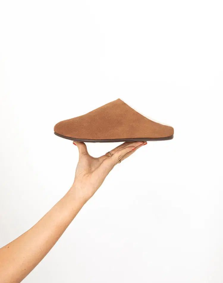 スリッパ キャメル