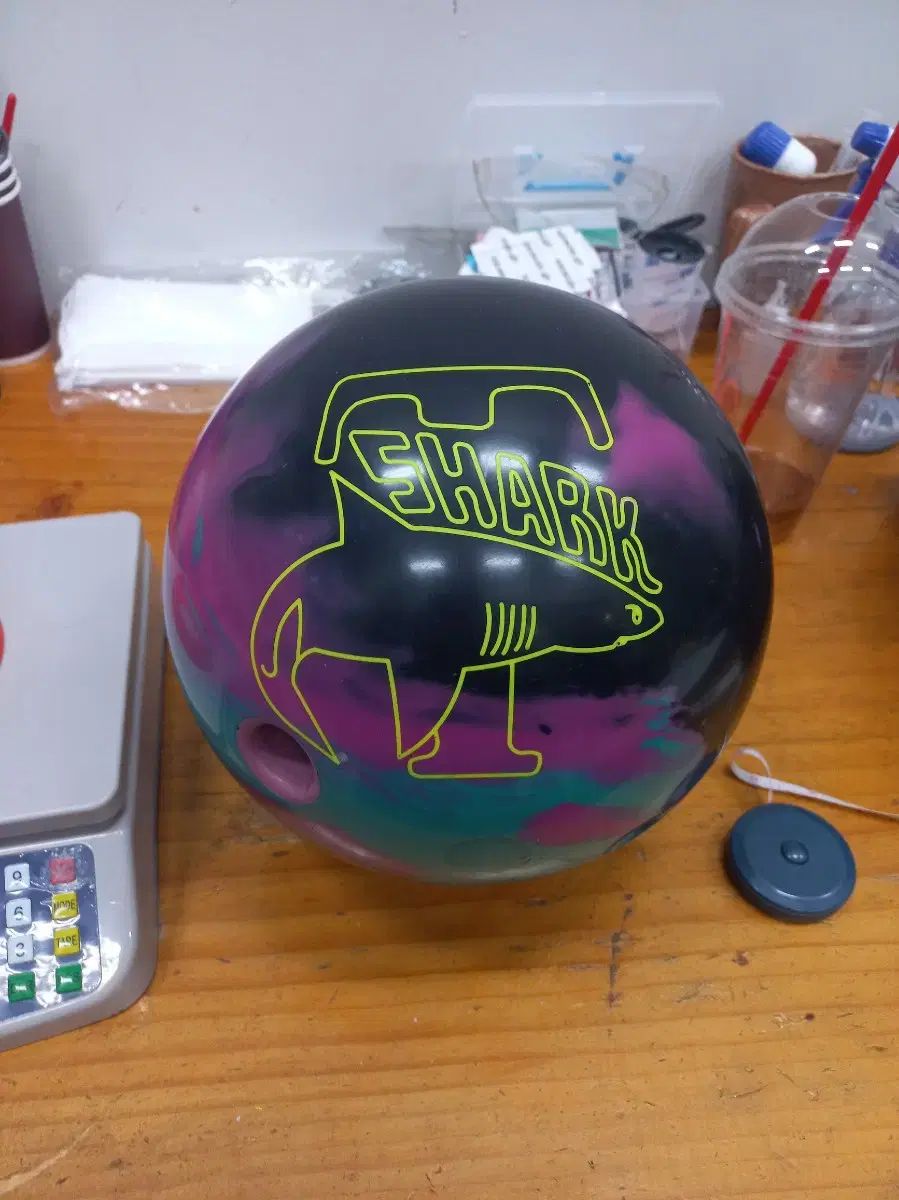 ボーリングボール 15p シャーク