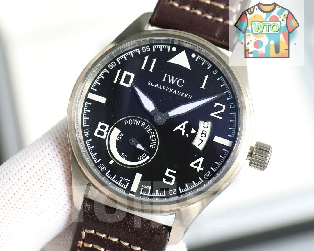 今日 IWC アイダブリューシー パイロットシリーズ ブルーアライトアーチ型サファイアガラスを採用