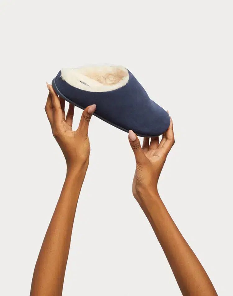  フィットフロップ レディース ファー スリッパ ネイビー 225 サンダル サンダル ミュール