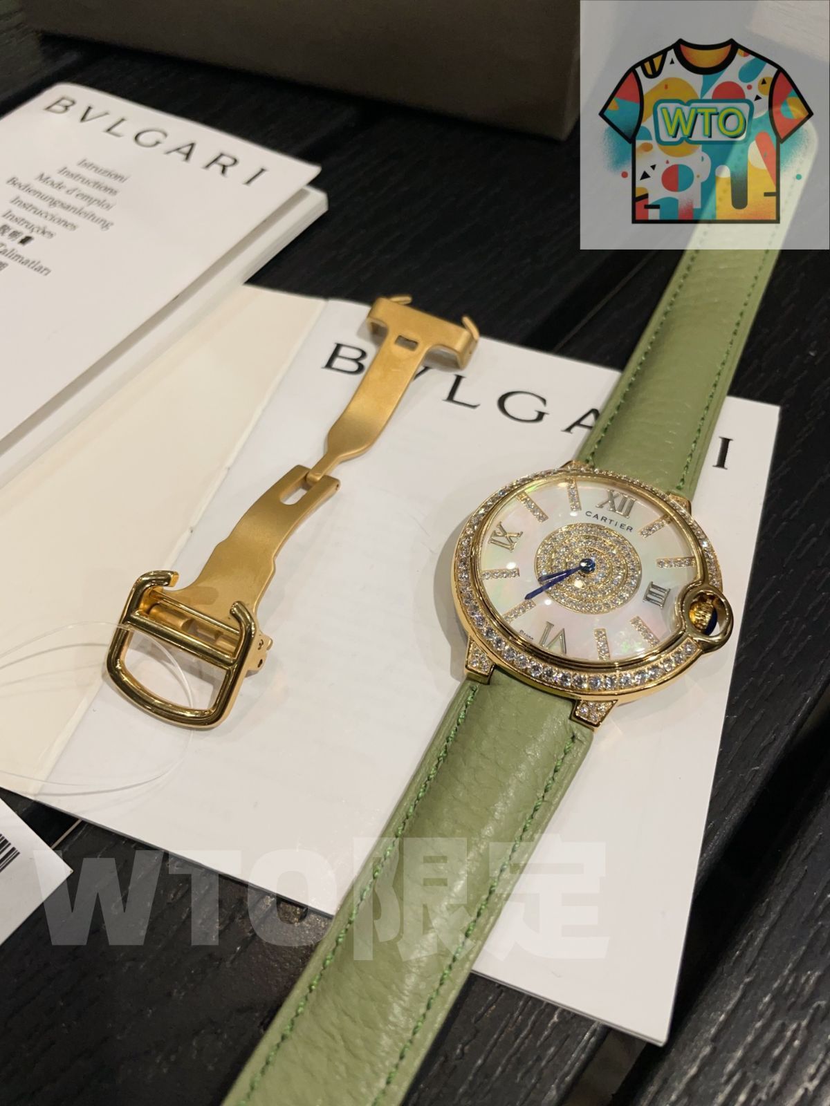 スワロフスキークリスタルダイヤモンドを文字盤に使用 WTO輸入