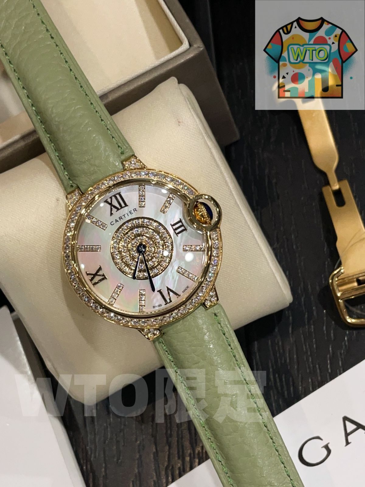 スワロフスキークリスタルダイヤモンドを文字盤に使用 WTO輸入