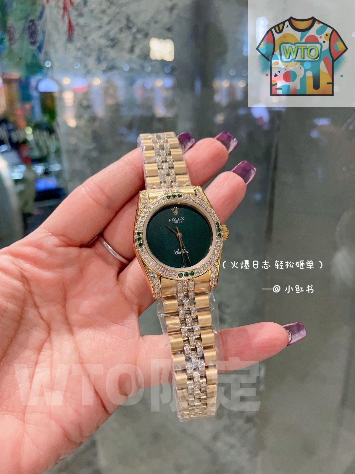 施 洛世奇クリスタルダイヤモンドを手作りで嵌め込み