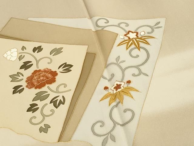 色紙重ね花唐草文 暈し染め