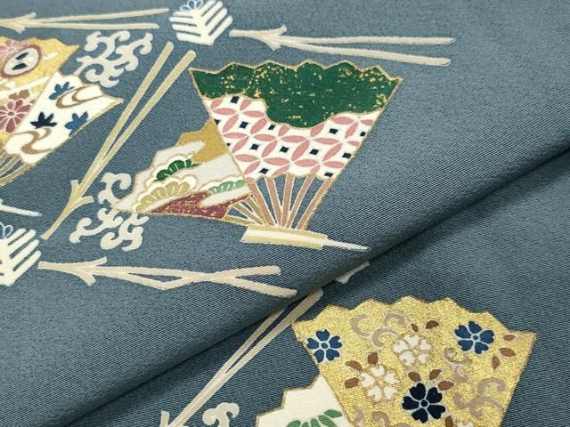 檜扇溢れ松葉花文