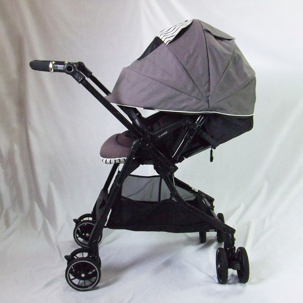  大 っ 厳選 ベビーカー コンビ スゴカル 4キャス compact コンパクト エッグショックHH combi 1カ月から3歳 C.一般 ベビーカー バギー 外出 移動用品