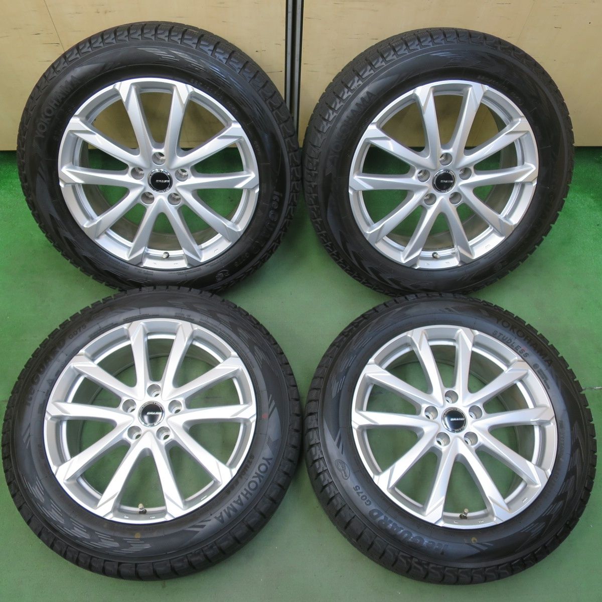 バリ溝 23年 キレイ 9 5分 スタッドレス 225 60 R 18 ヨコハマ アイスガード G 075 ZACK JP 325 QRASIZ ザック クレイシズ 18インチ PCD 114 3 5 H 5110710イス