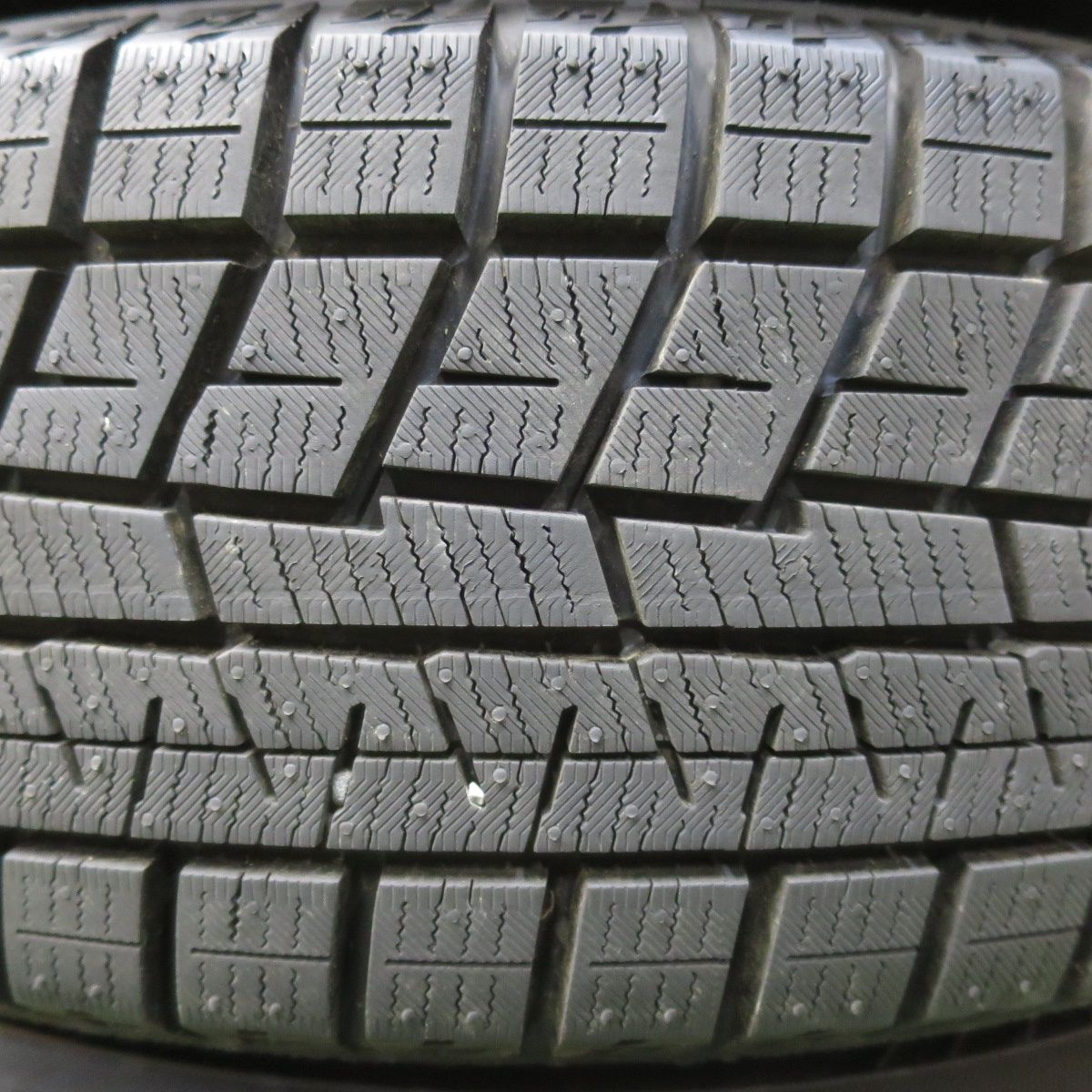  バリ溝 24年 キレイ ほぼ10分 スタッドレス 175 65 R 15 ヨコハマ アイスガード iG 60 Vエモーション 15インチ PCD 100 4 H 5110505イス 15インチ タイヤ ホイールセット