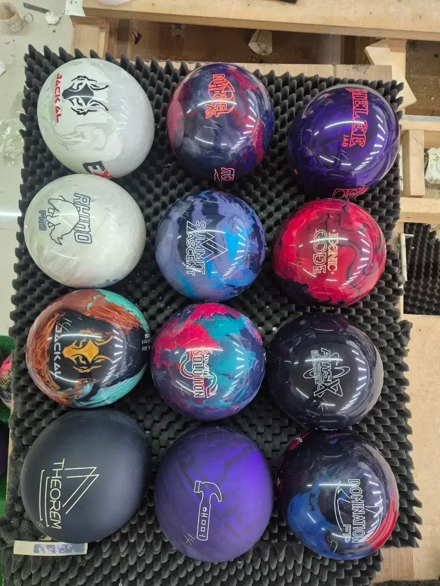 左手ボーリングボール 14 15パウンド A級