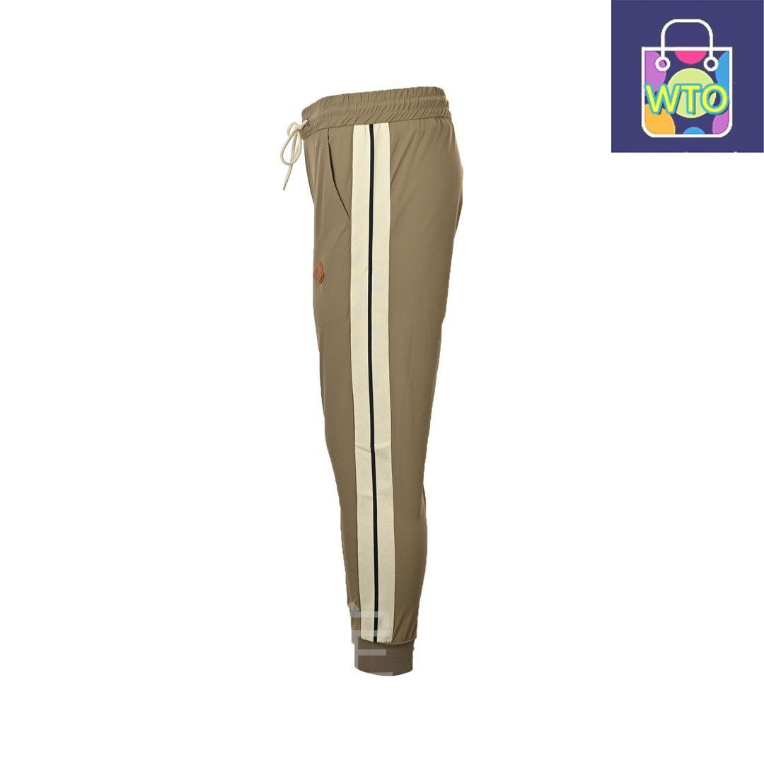 今日 Moncler モンクレール ロゴリボンパンツ ウエストに弾性とドローコードを採用