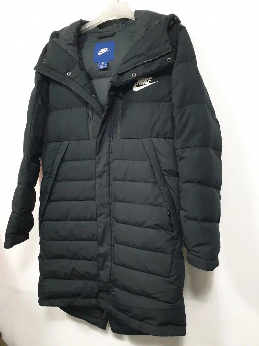 ナイキ 黒色 ダックダウン アウター パーカ ダウン M サイズ