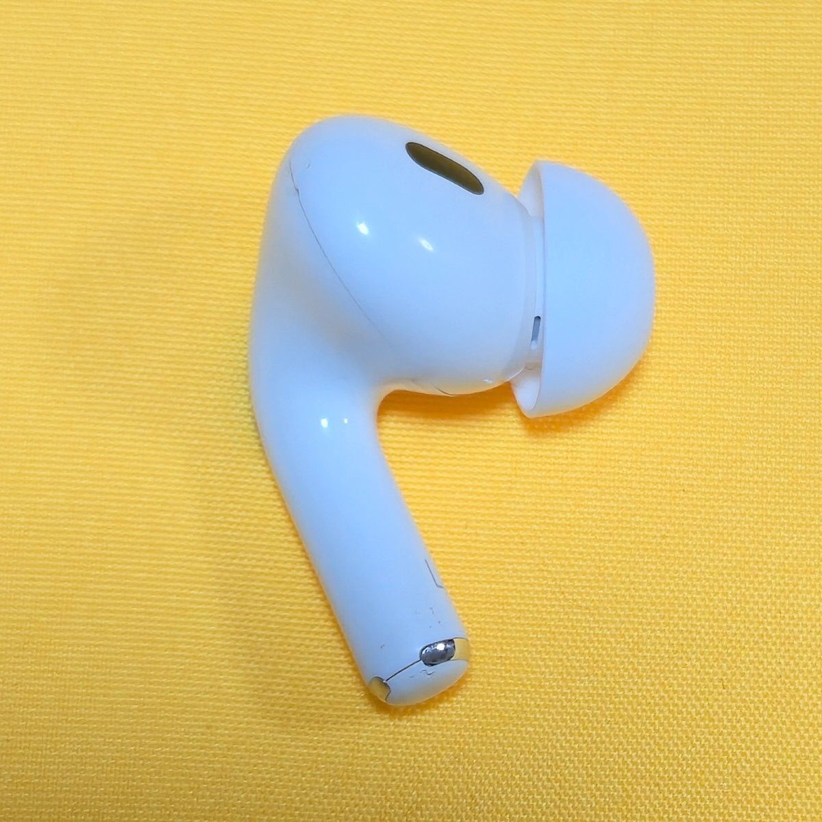 AirPods pro 第2世代 左耳 Lightning A2699 - メルカリ