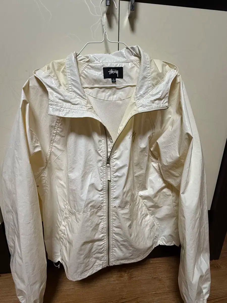 STU ビーチシェル アイボリー ウィンドブレーカー ジャケット
