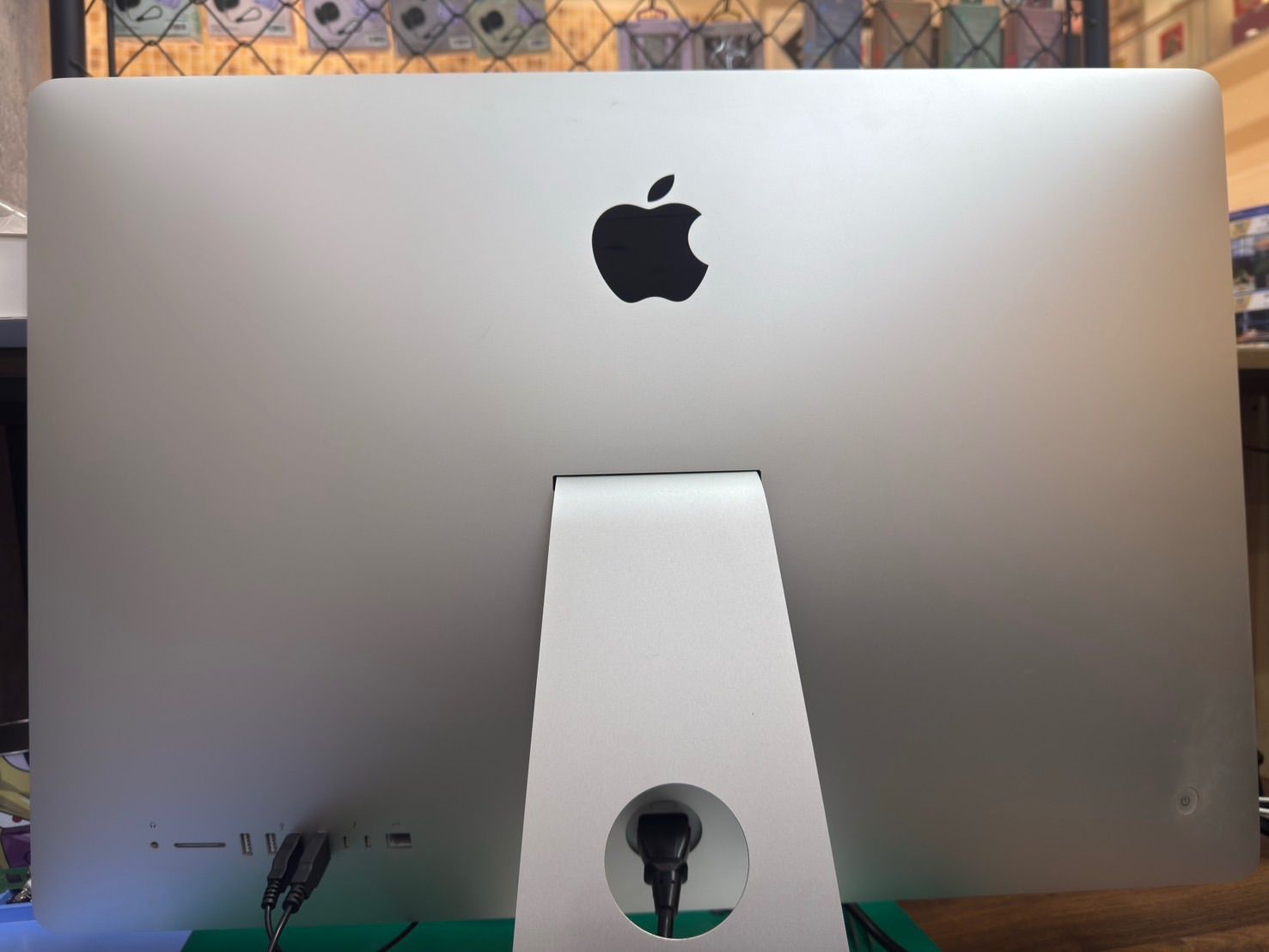 超美品 iMac 27インチ メモリ40GB ストレージ500GB 2019年 処理が爆速】メモリ増設で40GBにしたiMac 2019開封動画 - YouTube