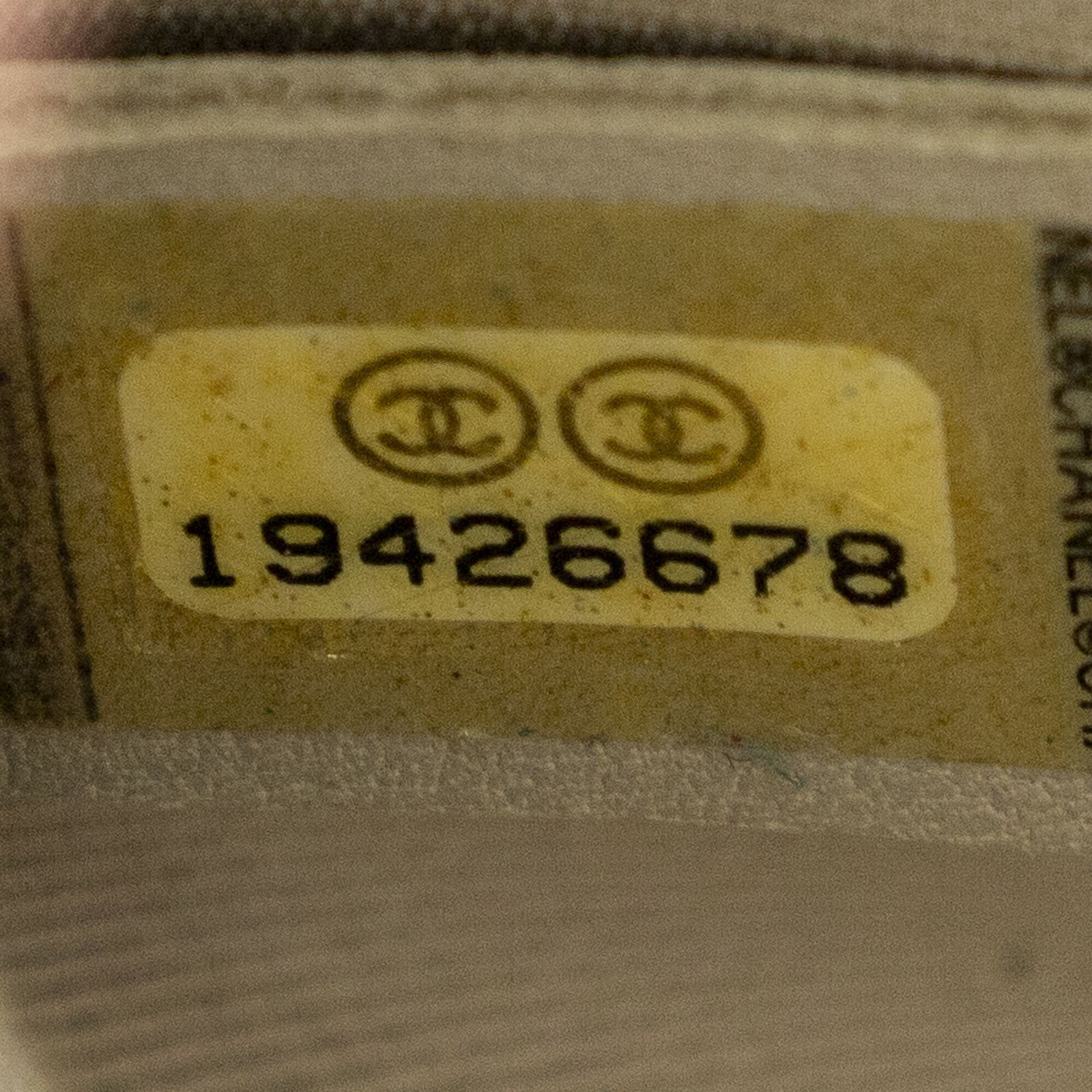 CHANEL シャネルミディアムボーイ水色マトラッセラムスキンレザーA