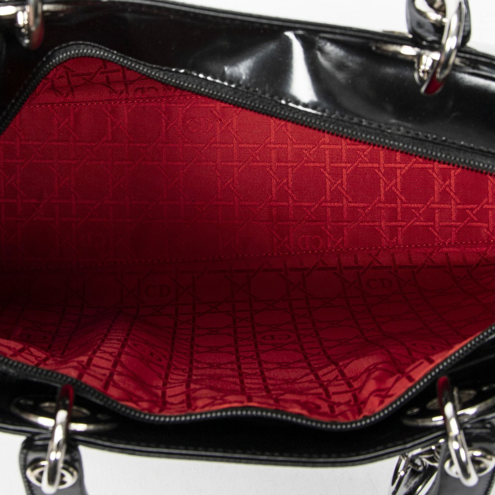 ディオールミディアム