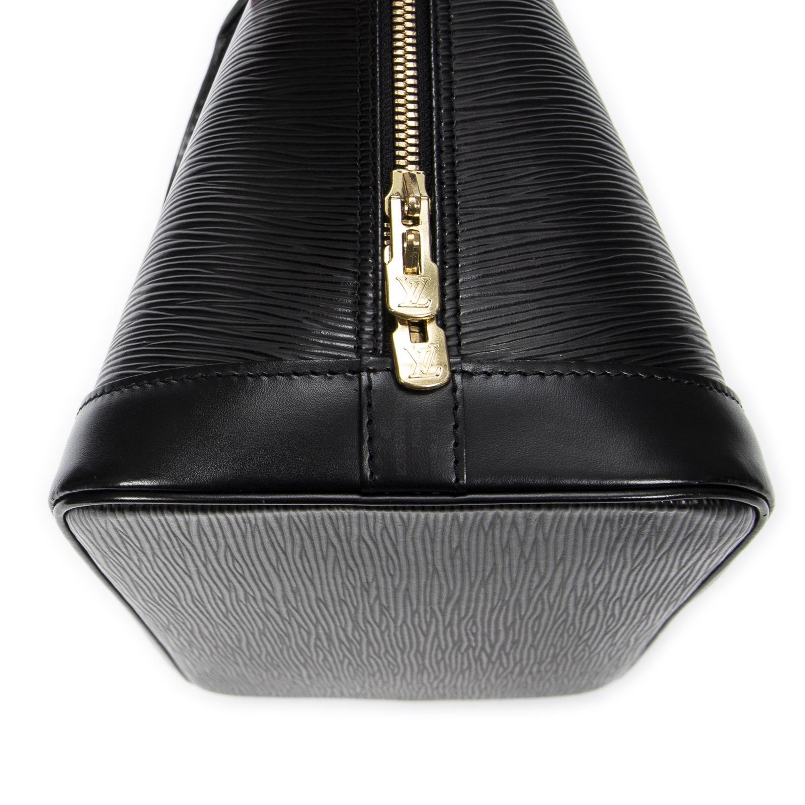 VUITTON ルイヴィトンアルマ黒エピA