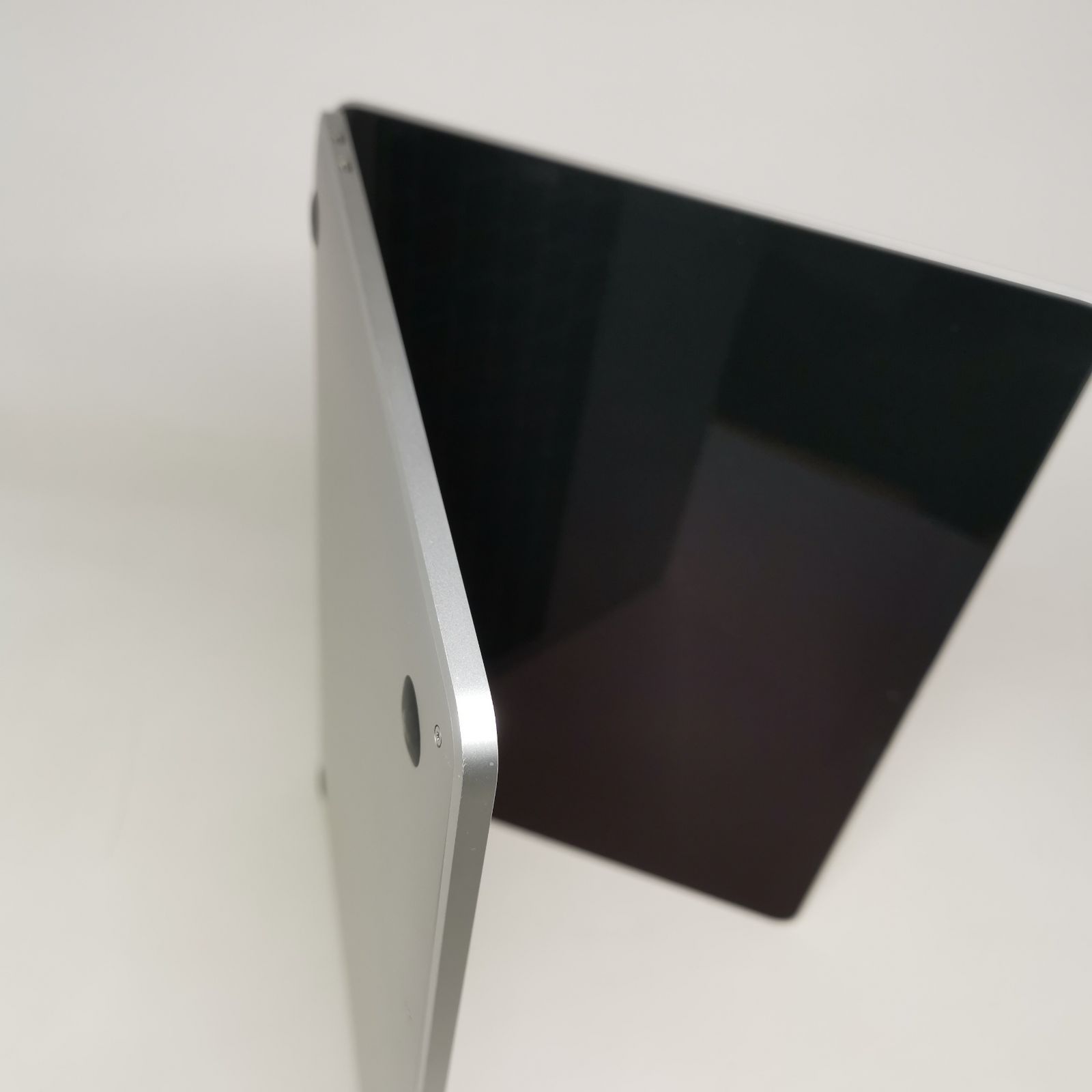  MacBook Pro 13 inch 2017 Thunderbolt 3ポートx 2 MacBook本体 ノートPC