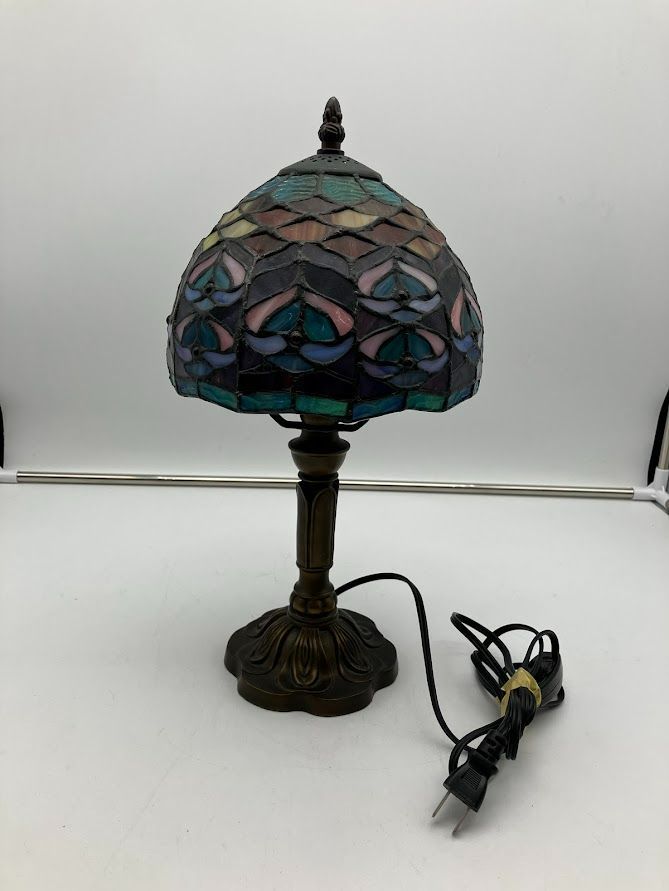 ステンドグラスランプ アンティーク テーブルランプ レトロ 点灯 済み