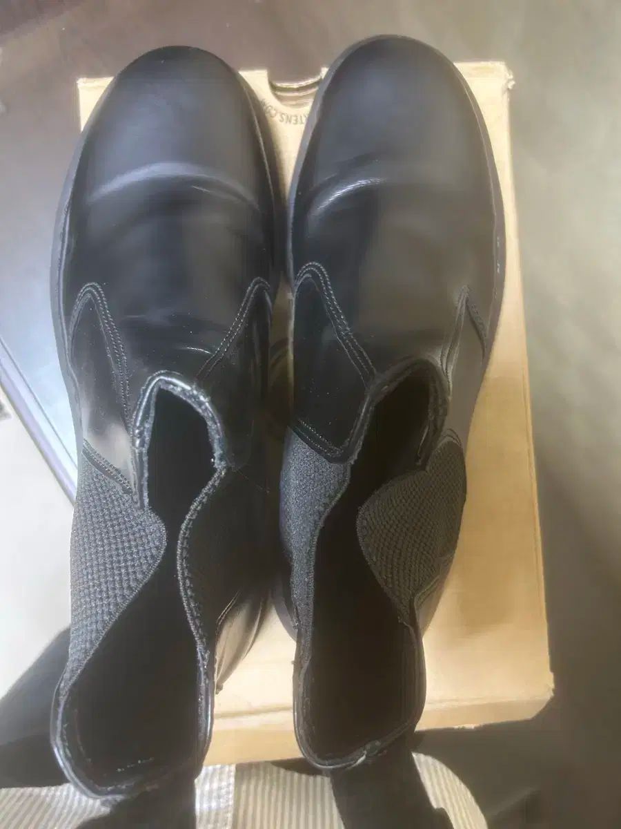 DR. MARTENS ドクターマーチン チェルシーブーツ