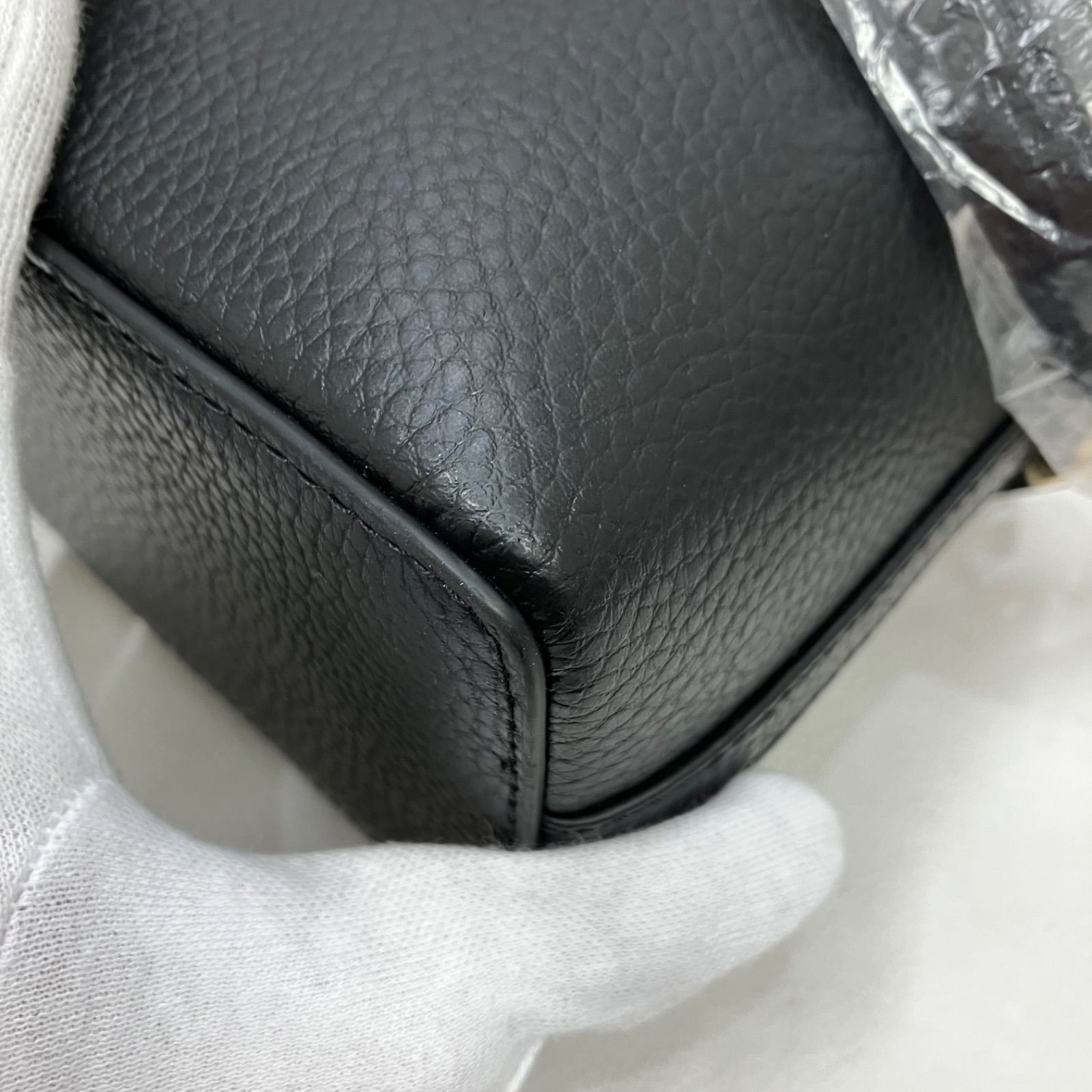 5975 美品 TOCCA トッカ MELODY LEATHER POCHETTE メロディレザー 