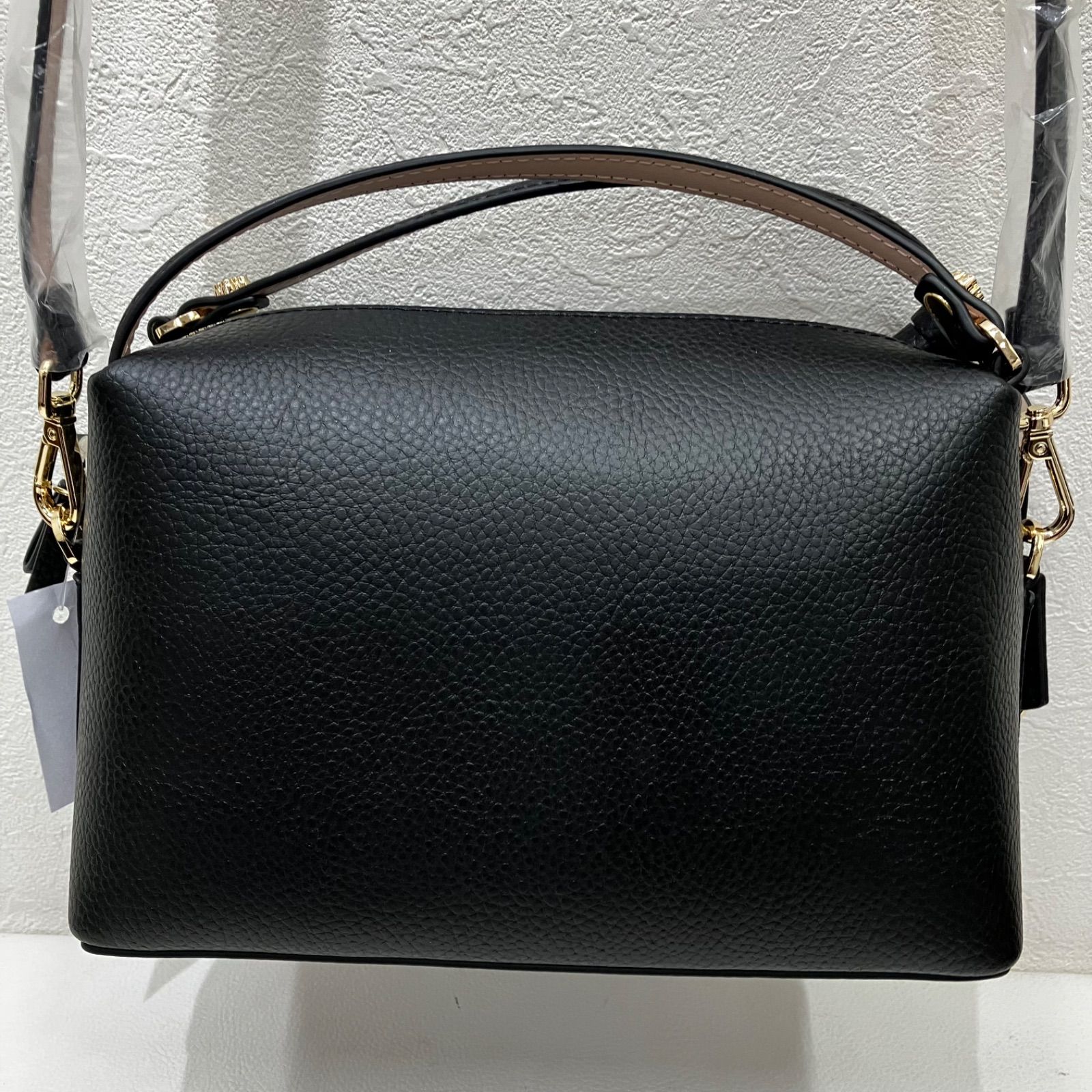 5975 美品 TOCCA トッカ MELODY LEATHER POCHETTE メロディレザー