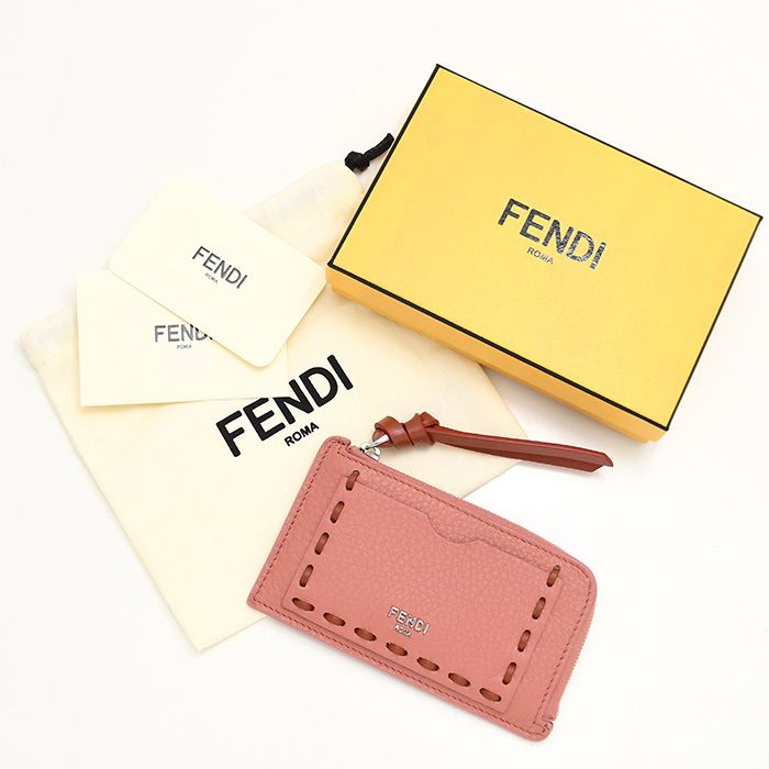 FENDI フェンディ ピーカブー カードケース