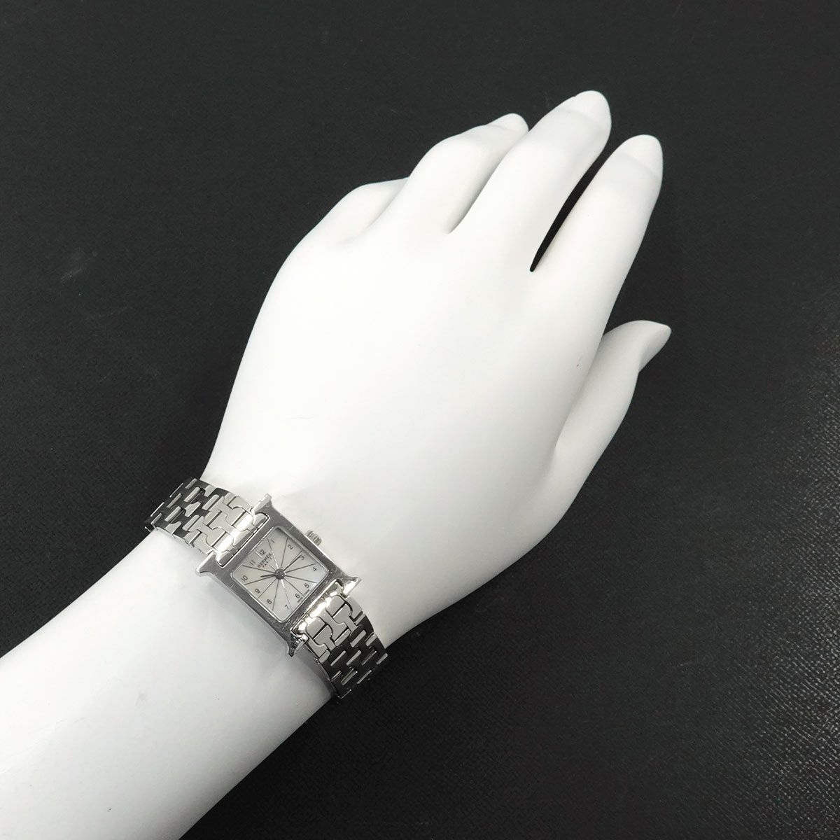  エルメス HERMES Hウォッチ ミニ HH 1 110 レディース 腕時計 ホワイトシェル クォーツ ウォッチ H Watch mini 腕時計(クォーツ) 腕時計(アナログ)