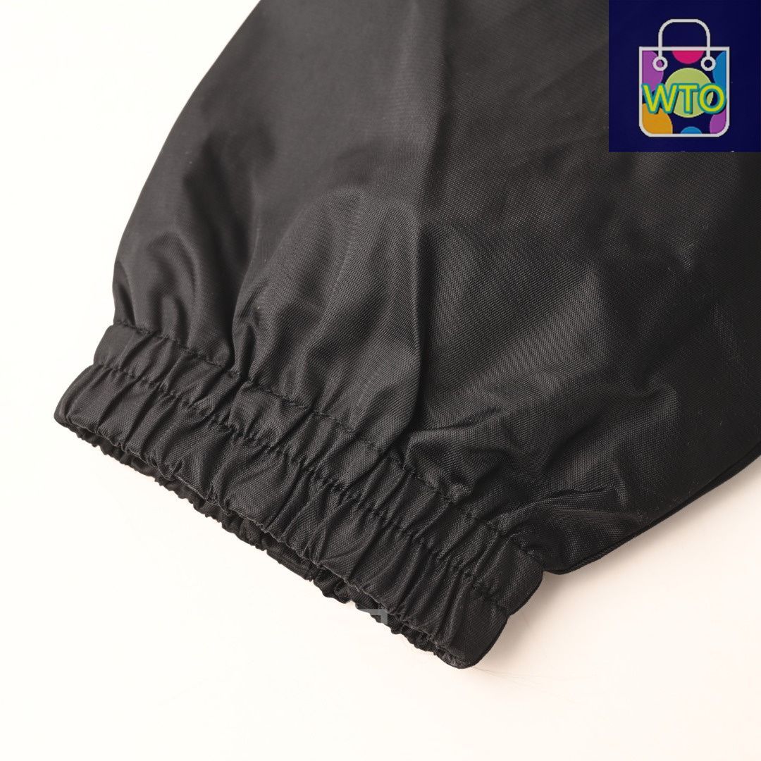 ヴィトン 地模様ジャカード両面着用ジャケットシリーズ