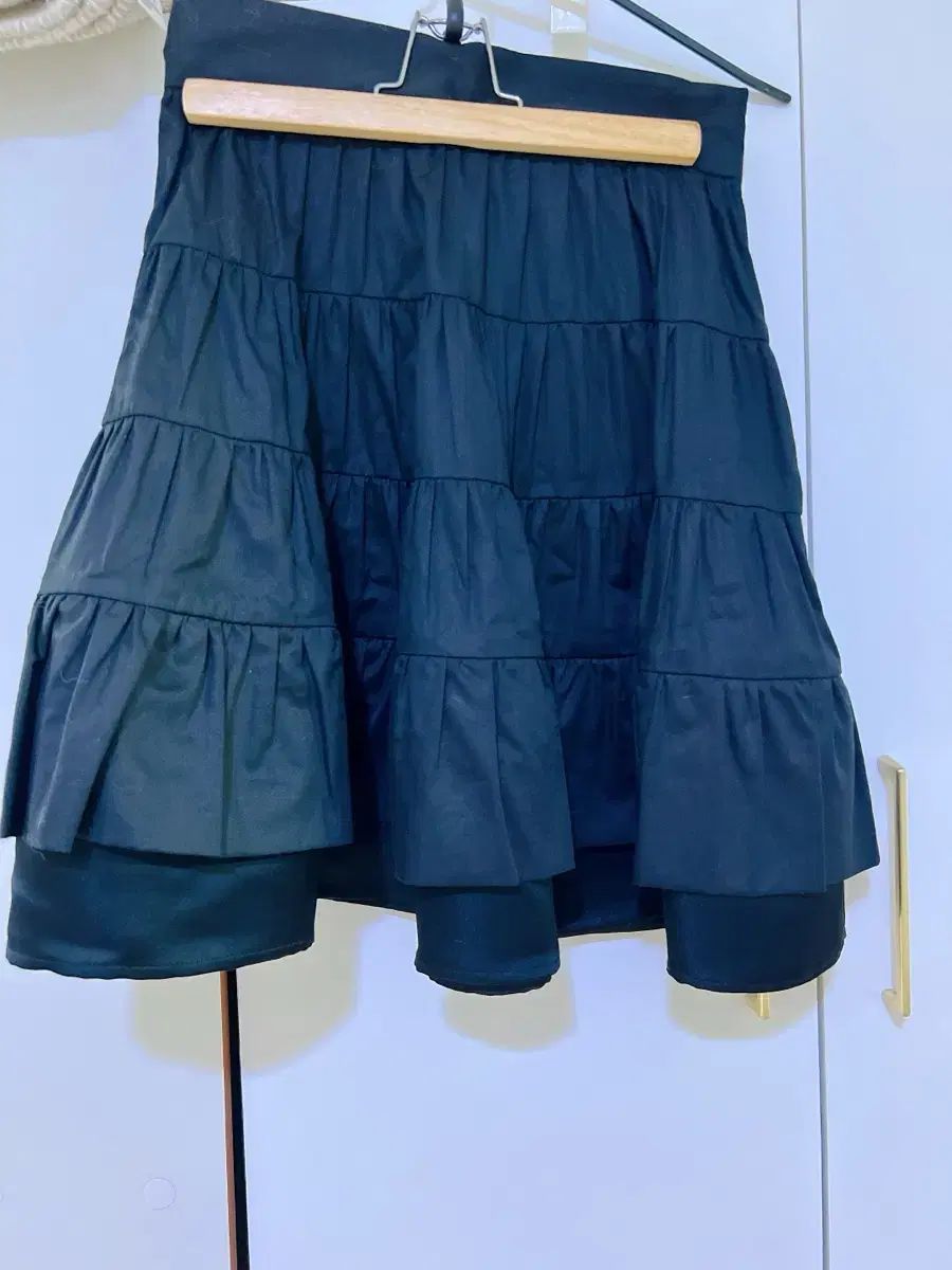 サンドロ Aライン プリーツ ミディ スカート ブラック 36