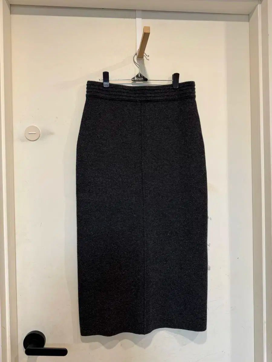 ベネッティ ウール カシミア スカート