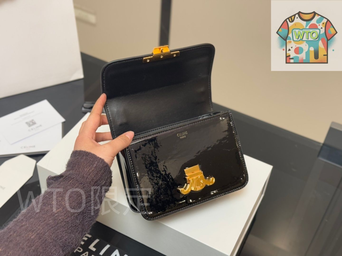【品質保証】 Celine トリオンフ ラミネートレザー アンダーアームバッグ - 折り畳みボックス付き セリーヌ レディースバッグ｜ ｜ -WTO輸入