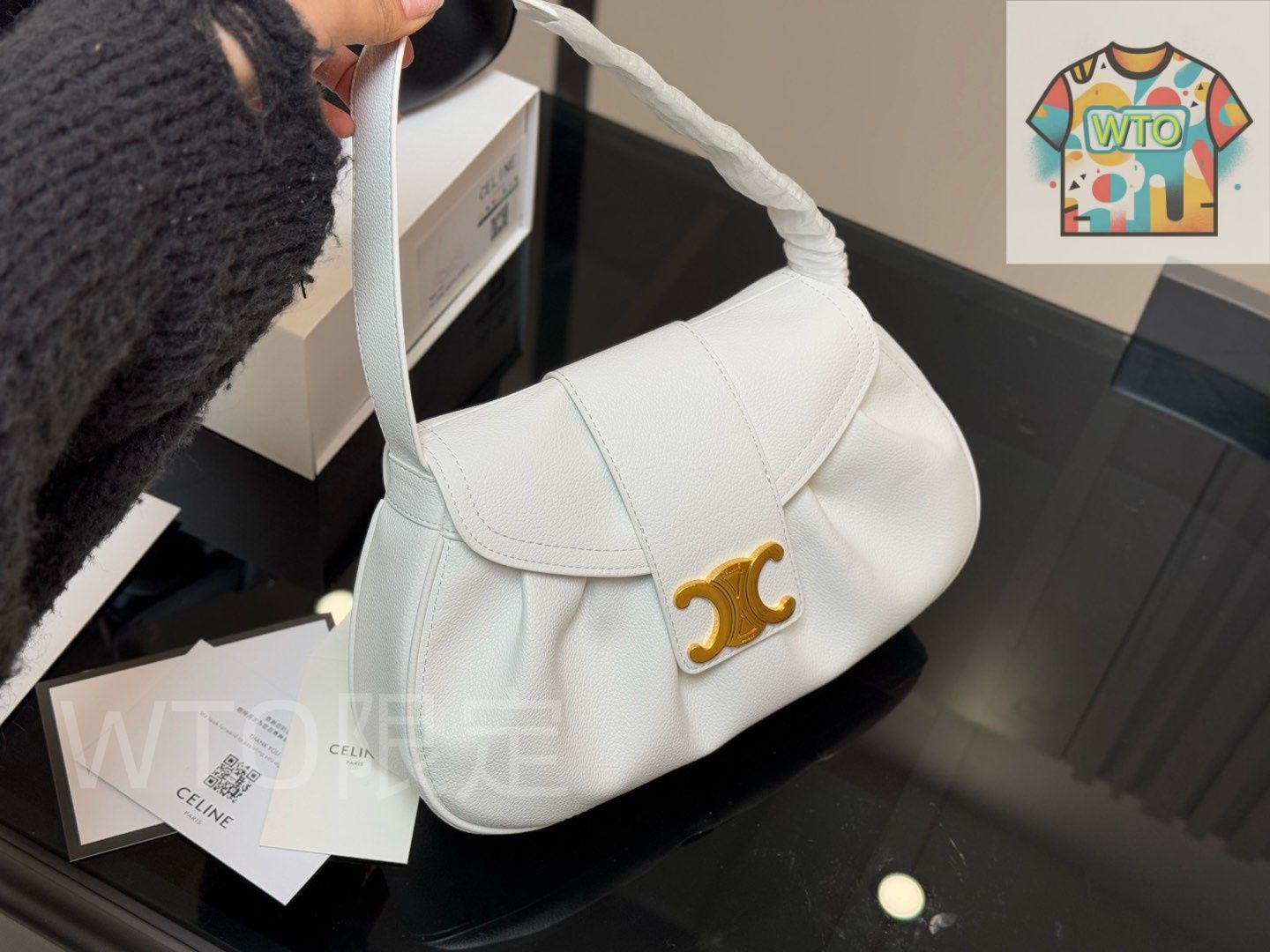 ボックス付き セリーヌ