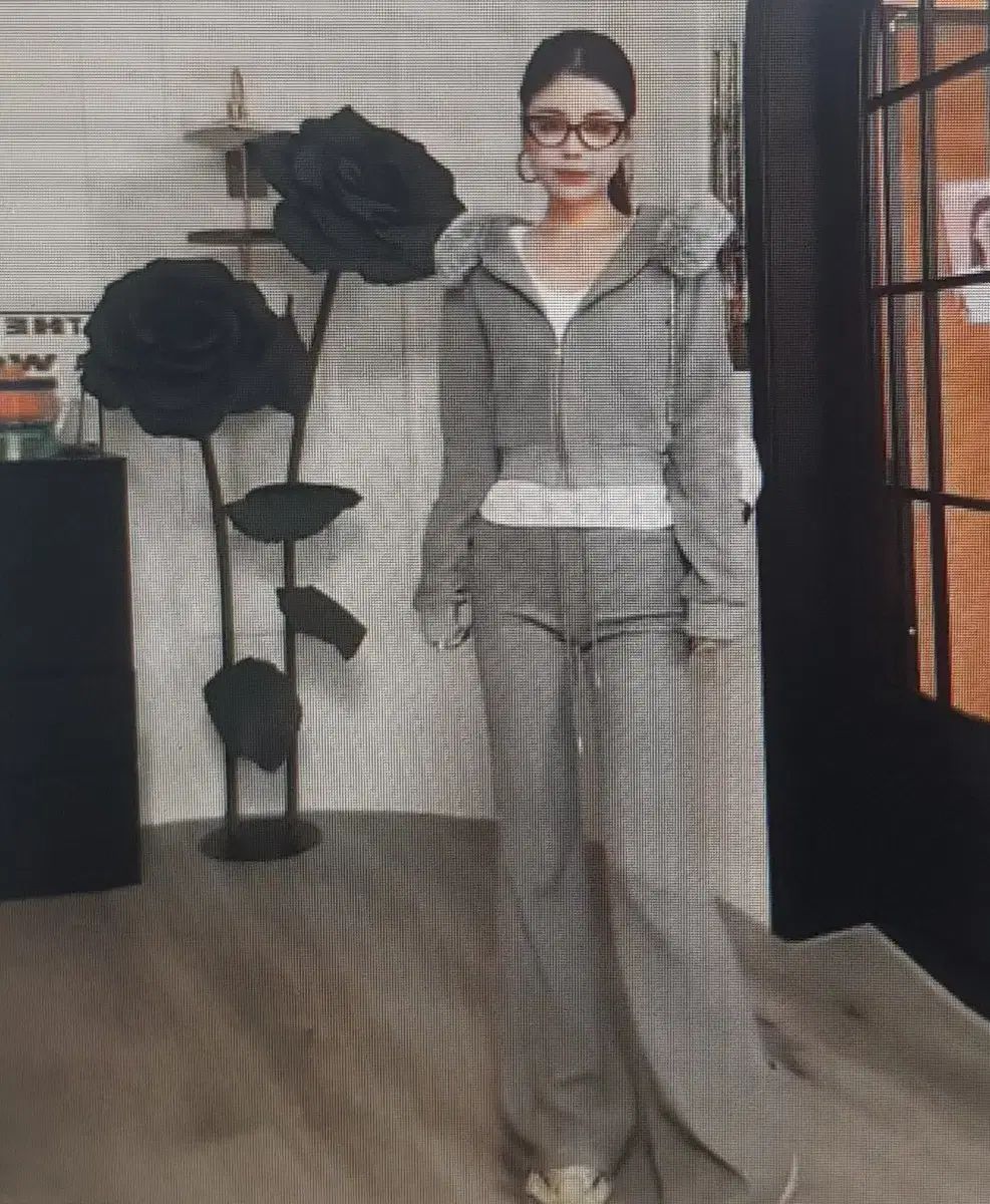 海外配送 ホワイト ブラック グレー クロップド フーディー ジップアップ ファー ジップアップ パンツ セット