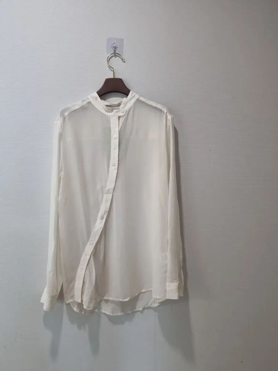 ピエール BALMAIN シルク アシメントリー シャツ