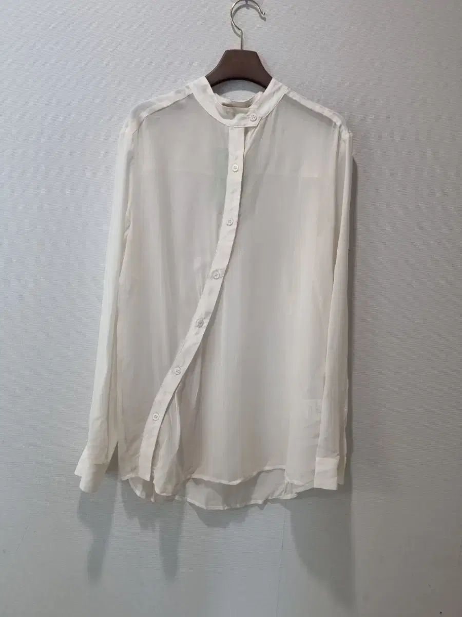 ピエール BALMAIN シルク アシメントリー シャツ