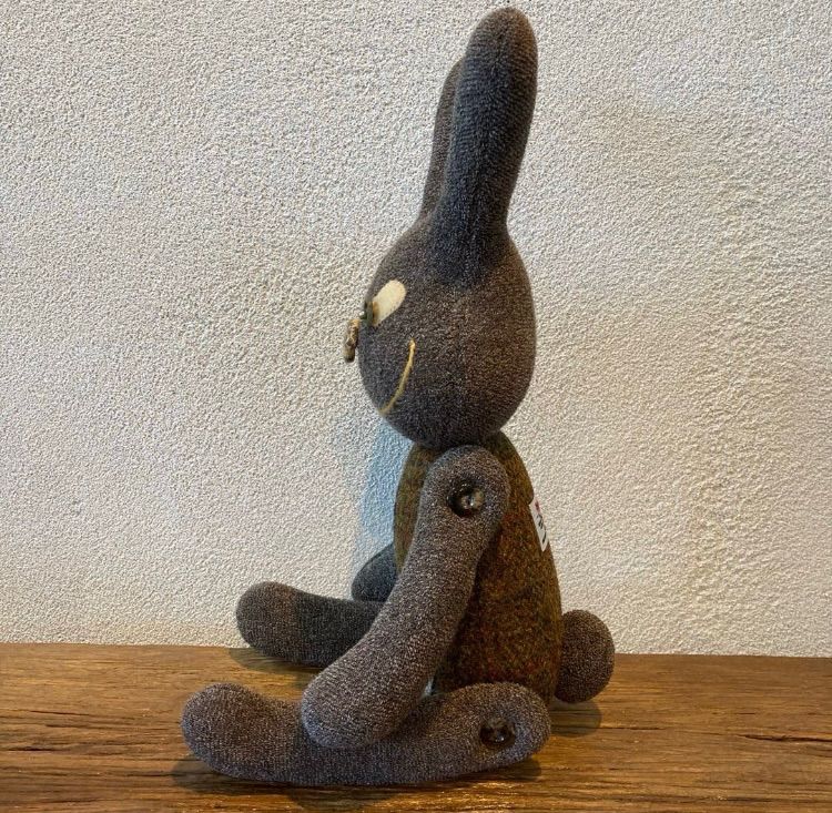ハンドメイドのうさぎぬいぐるみ