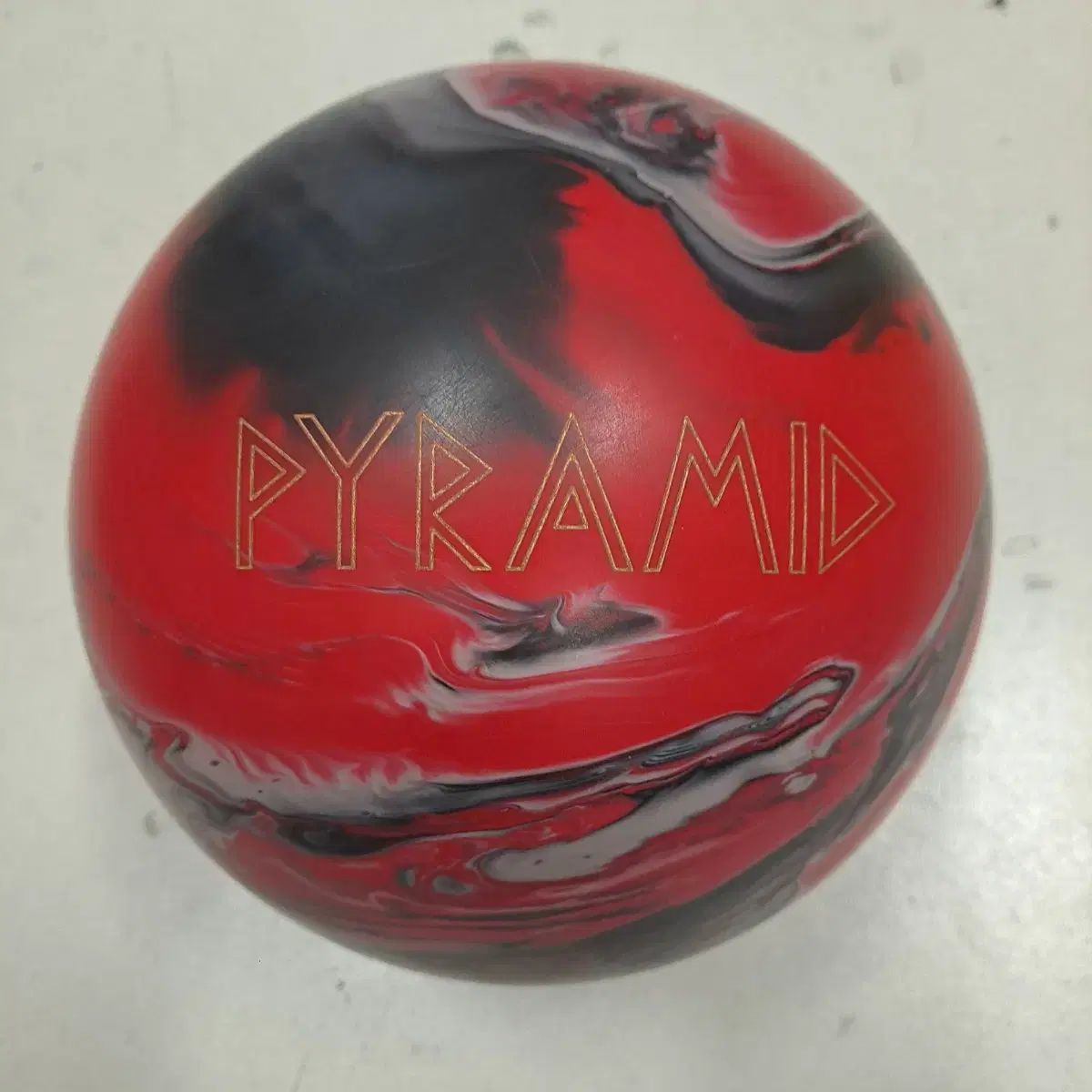 ボーリングボール ピラミッド DARK BLOOD ムーン フックボール 14パウンド 状態A級 復元完了