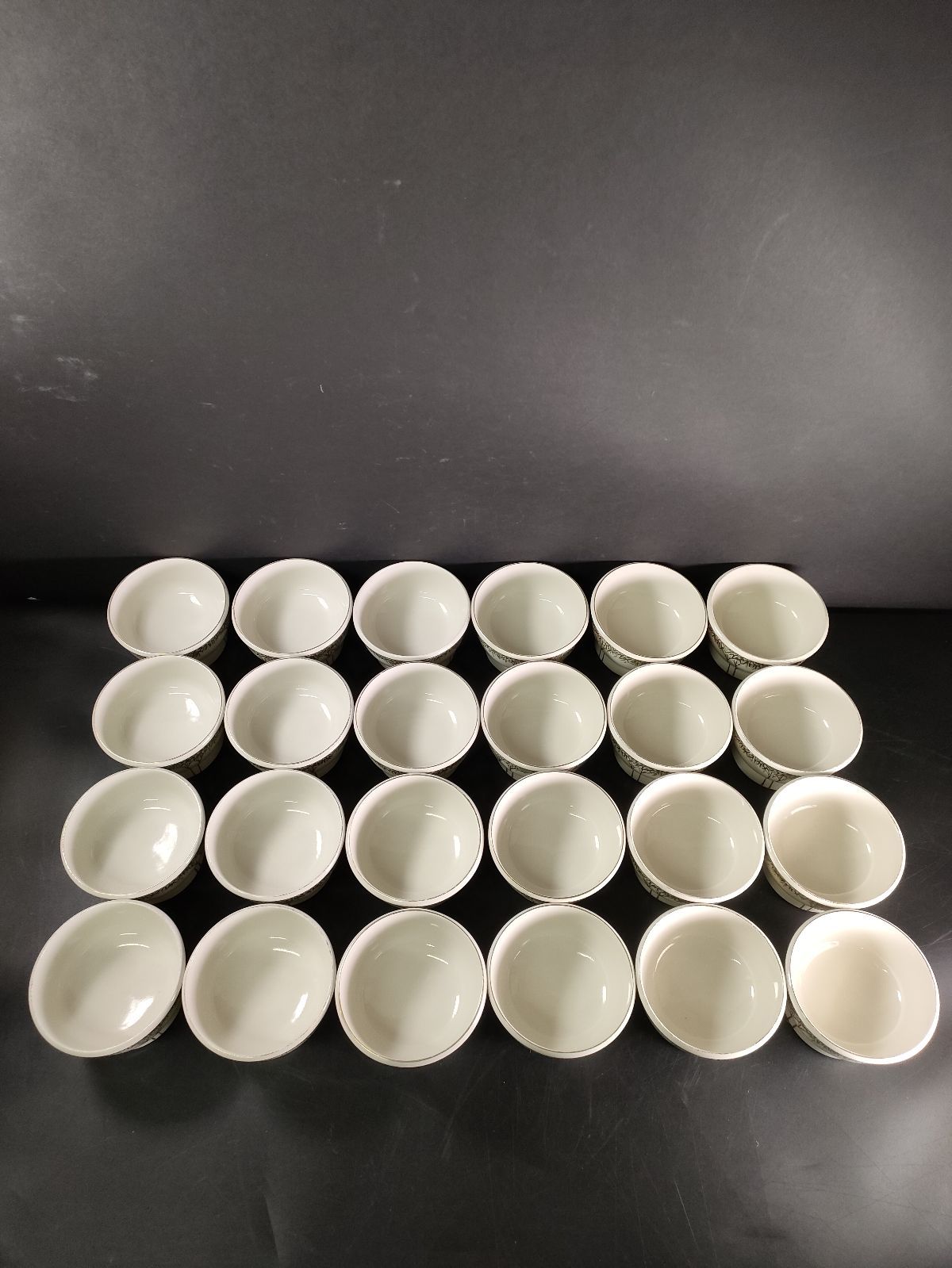 F5-01 京焼 色絵錦若笹文高台小鉢24客 料亭 向付 小鉢 銘々皿 割烹 和食 飾物 置物 懐石