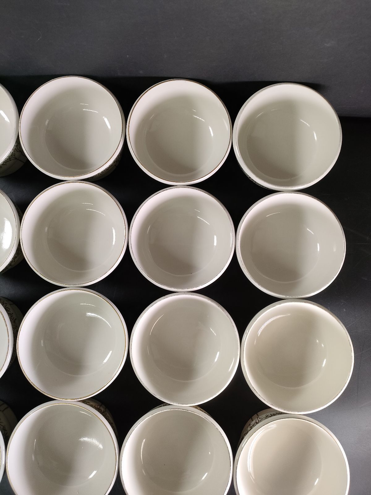 色絵錦若笹文高台小鉢24客 料亭