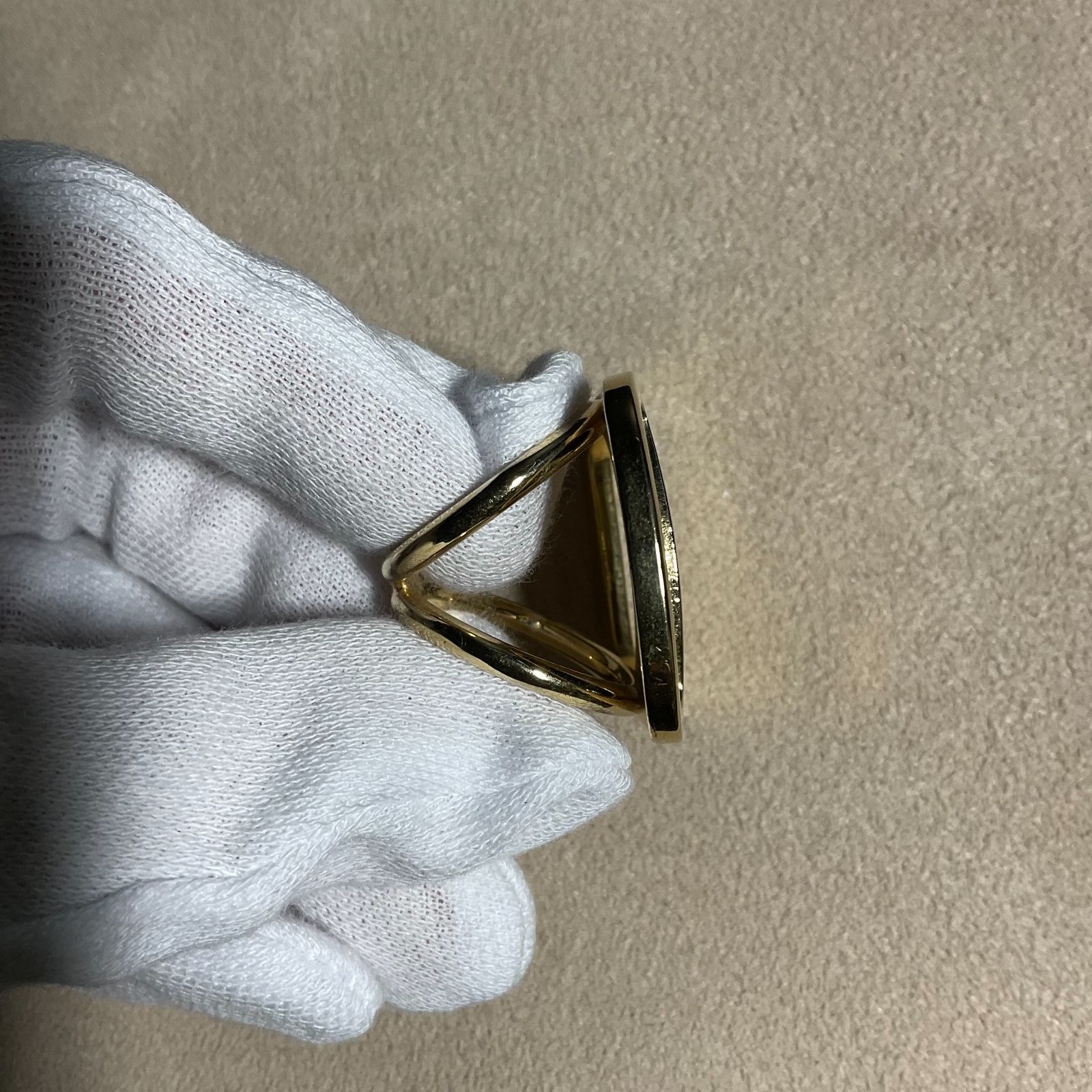 サルヴァトーレフェラガモ スカーフリング