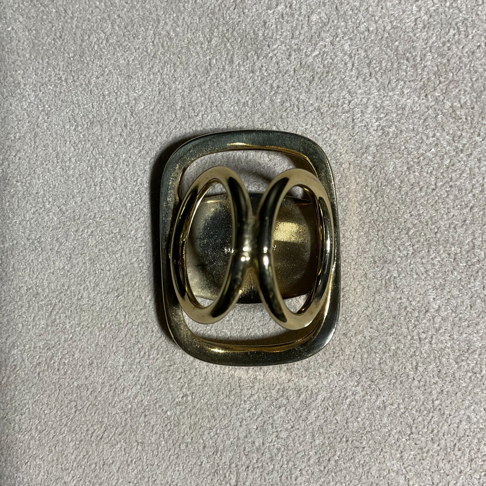 サルヴァトーレフェラガモ スカーフリング