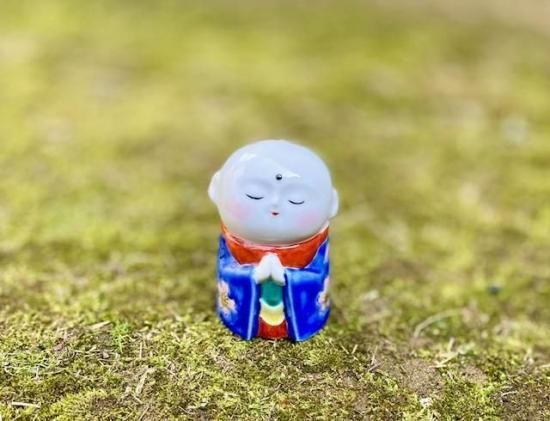 メーカー直送 九谷焼 お地蔵様 地蔵 幸運 置物 ブルー地桜 ピンクほっぺ ハート 裏書 中 3号