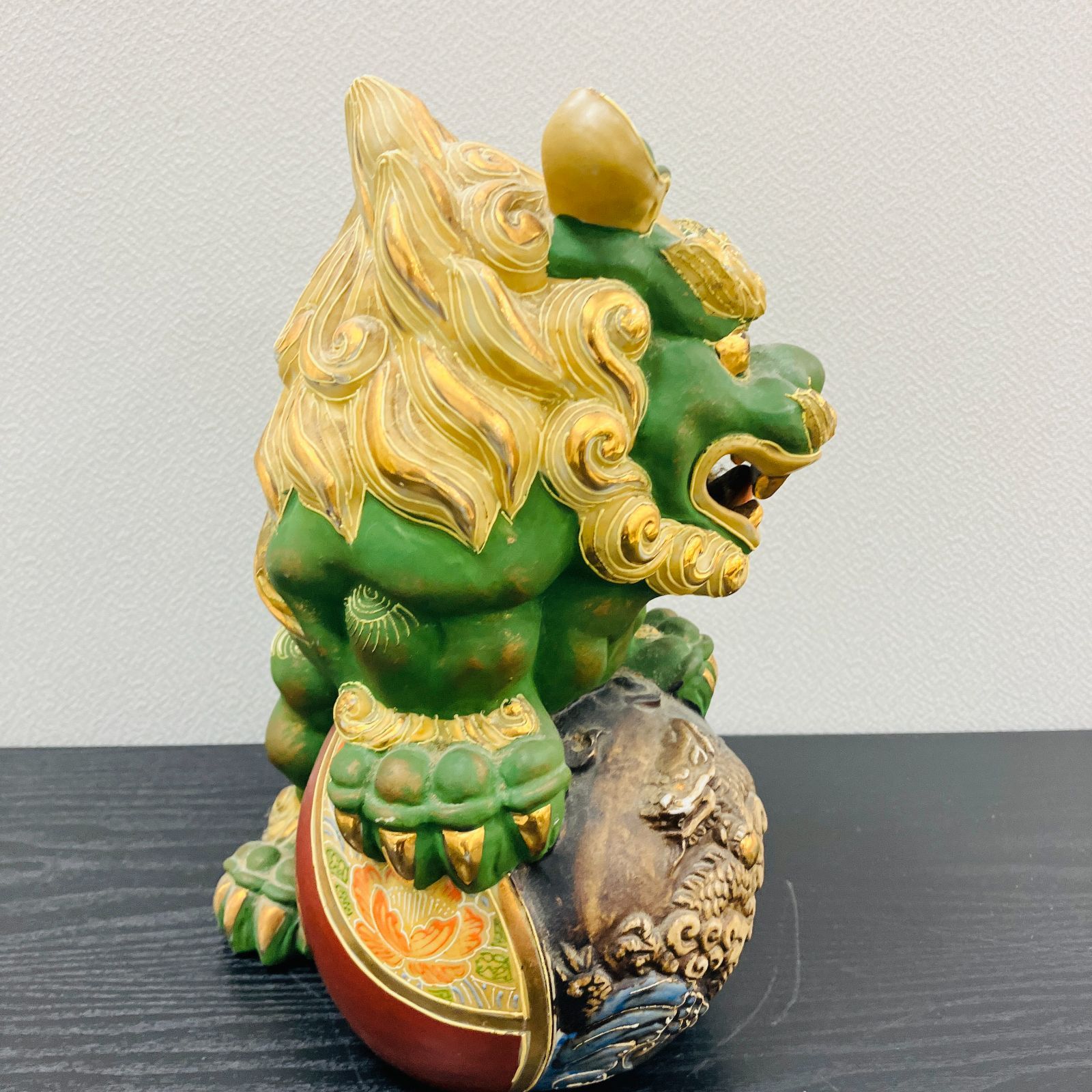 A【縁起物】九谷焼 八幡窯 狛犬 獅子 須栄義作 置物 - メルカリ