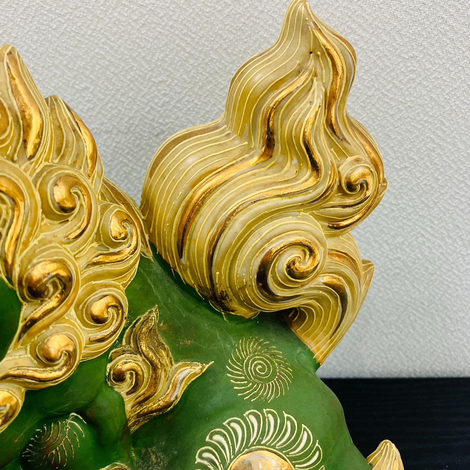 A【縁起物】九谷焼 八幡窯 狛犬 獅子 須栄義作 置物 - メルカリ