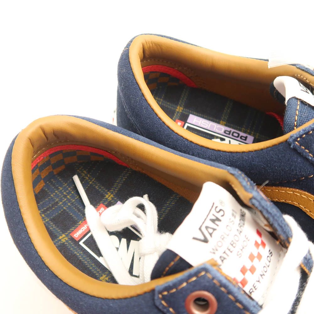 ローカットスニーカー